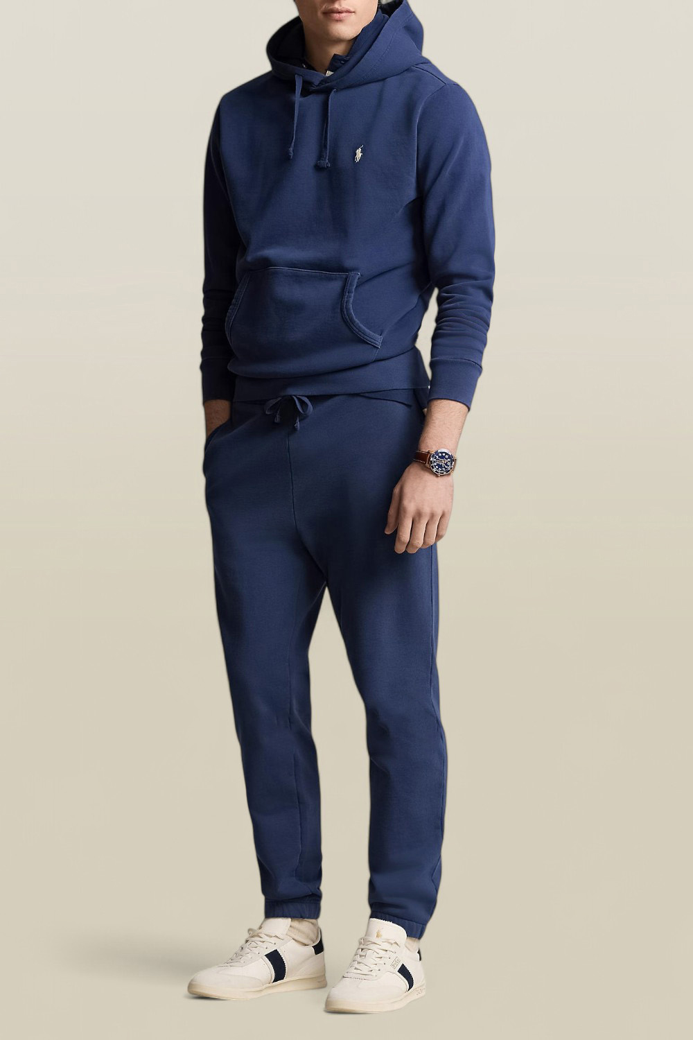 תמונת כל הלוק של סווטשירט קפוצ'ון POLO RALPH LAUREN